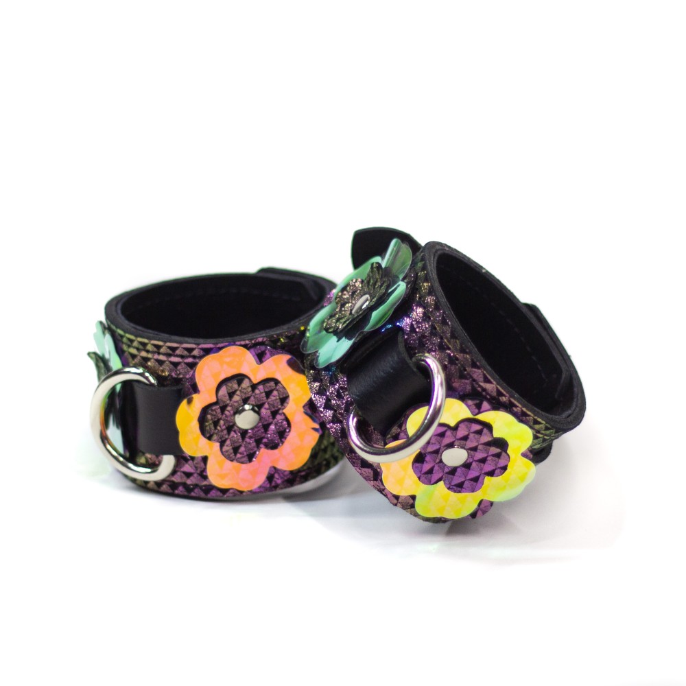 Lined Iridescent Cuffs with Flowers