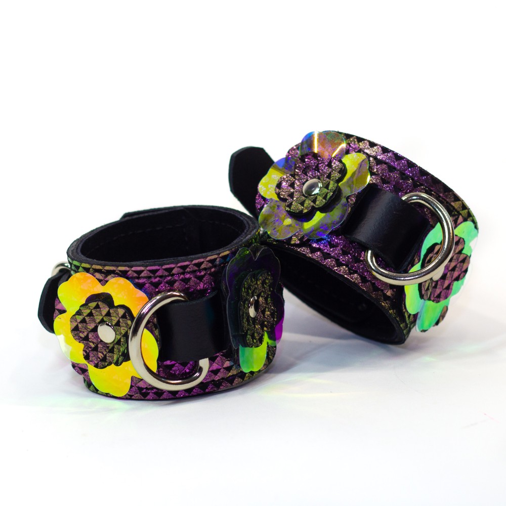 Lined Iridescent Cuffs with Flowers