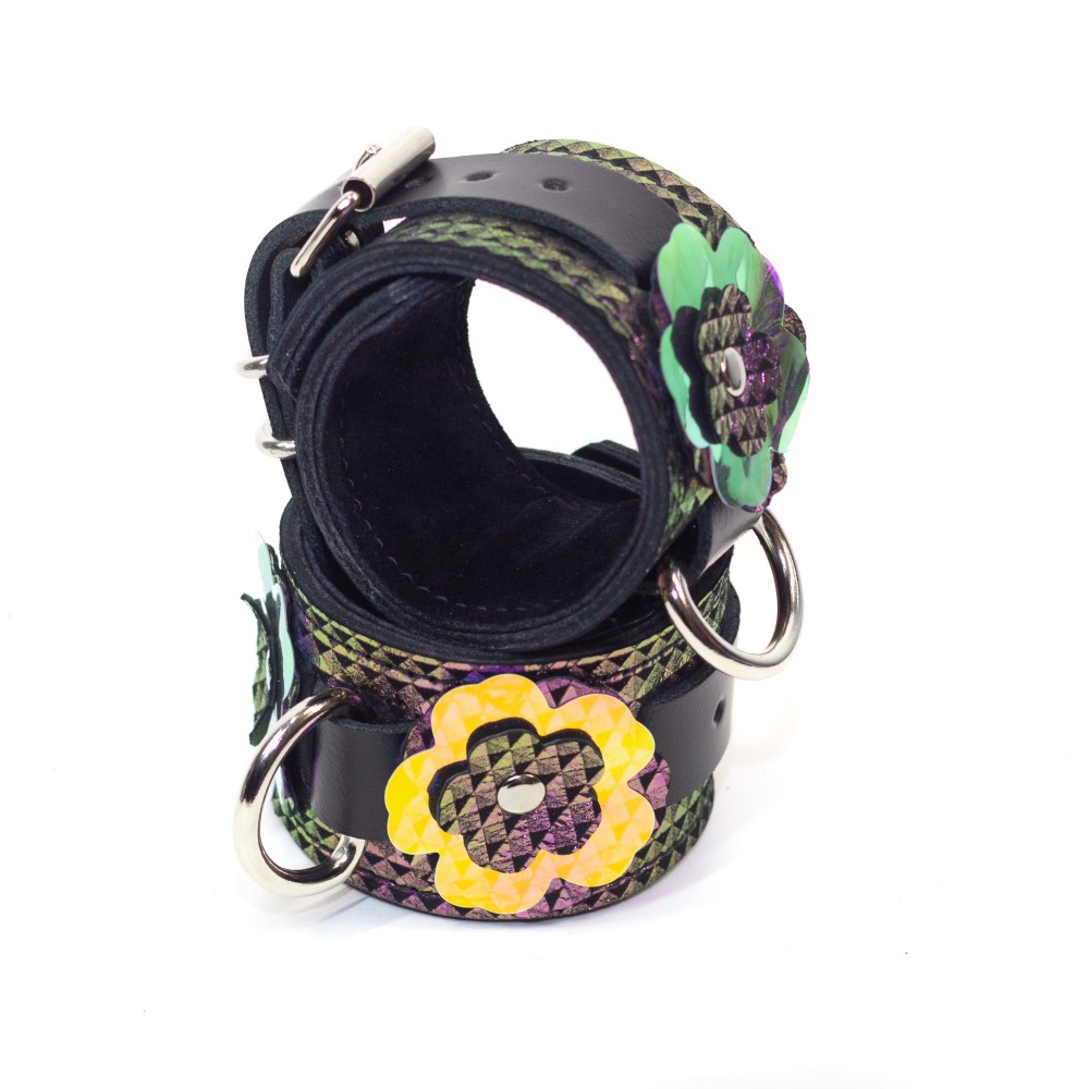 Lined Iridescent Cuffs with Flowers