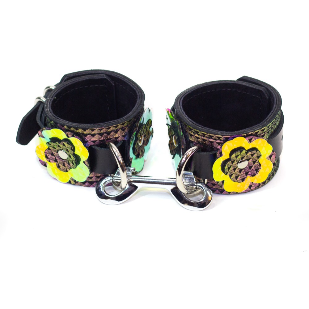 Lined Iridescent Cuffs with Flowers