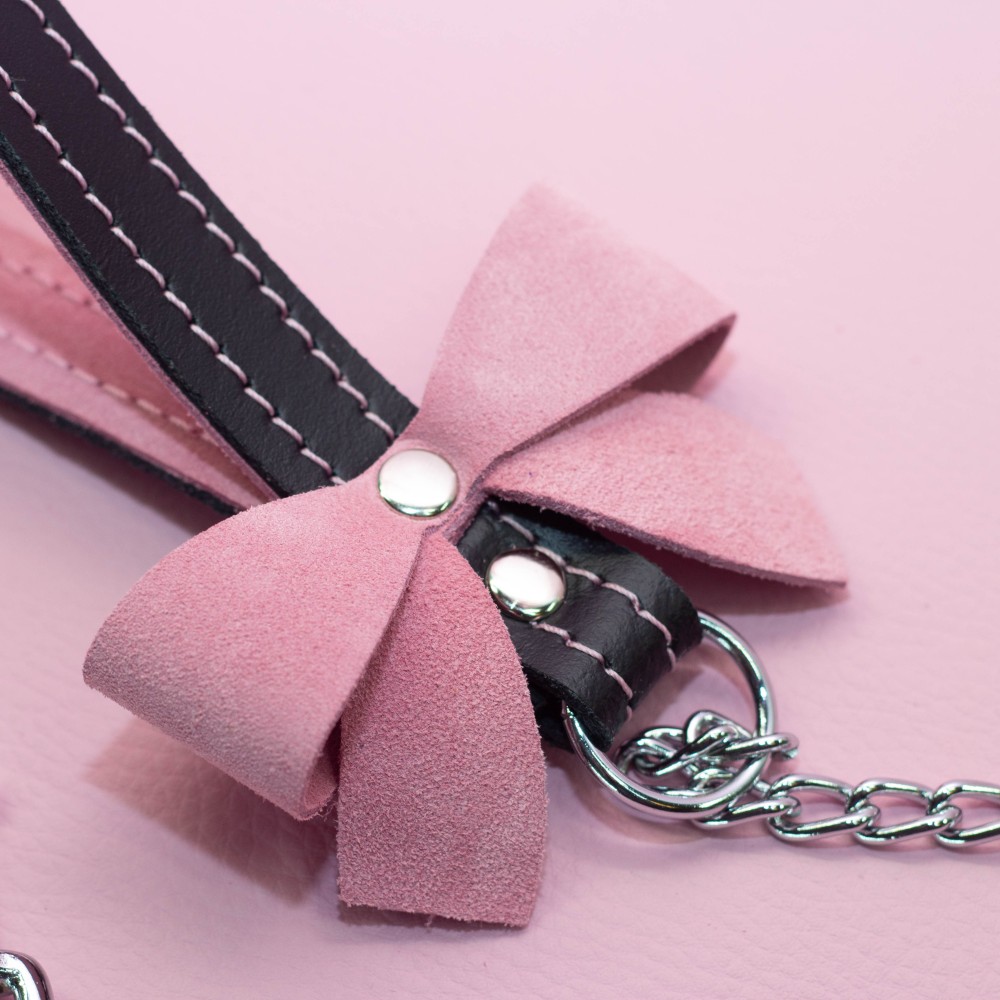 Black Leather Leash with Pink Suede Lining